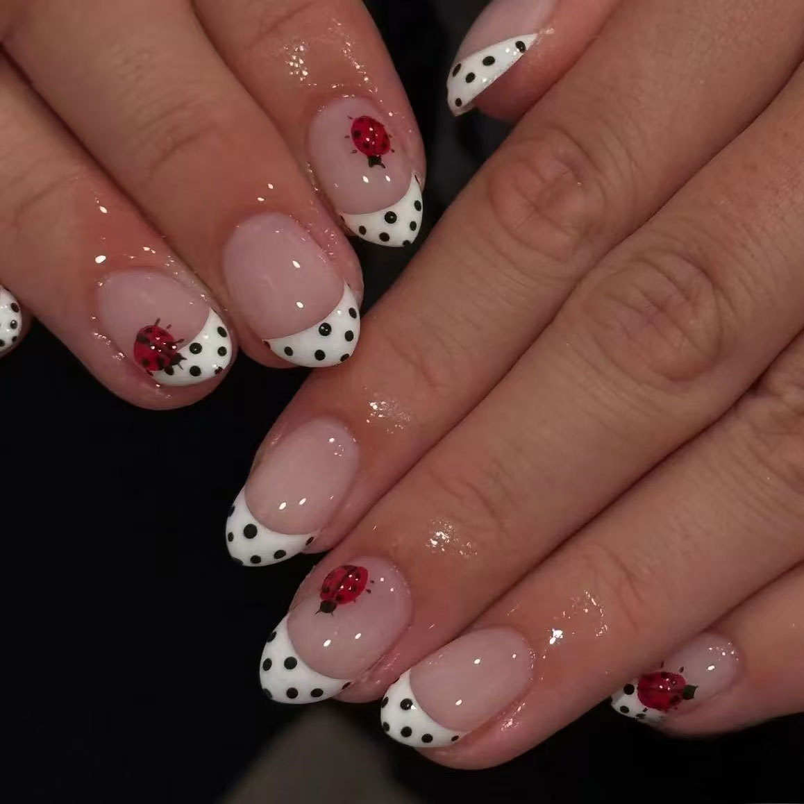 24 stuks Amber Donkerbruine Na - Nail Art Elegant recensie en prijs